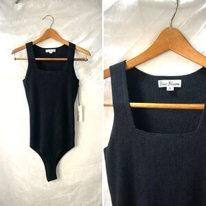 Blue Blossom Bodysuit Square Neck Ribbed Black Stretchy Medium NWT